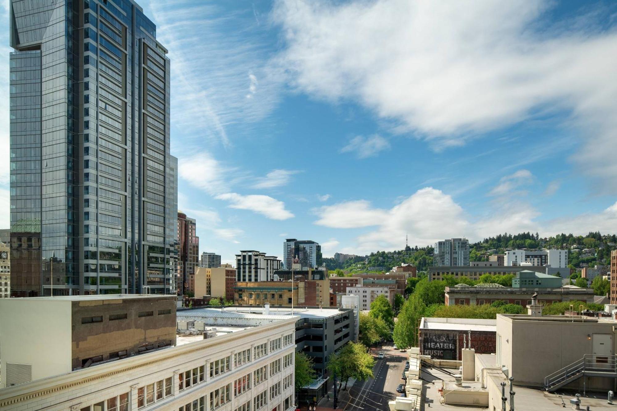Moxy Downtown Portland