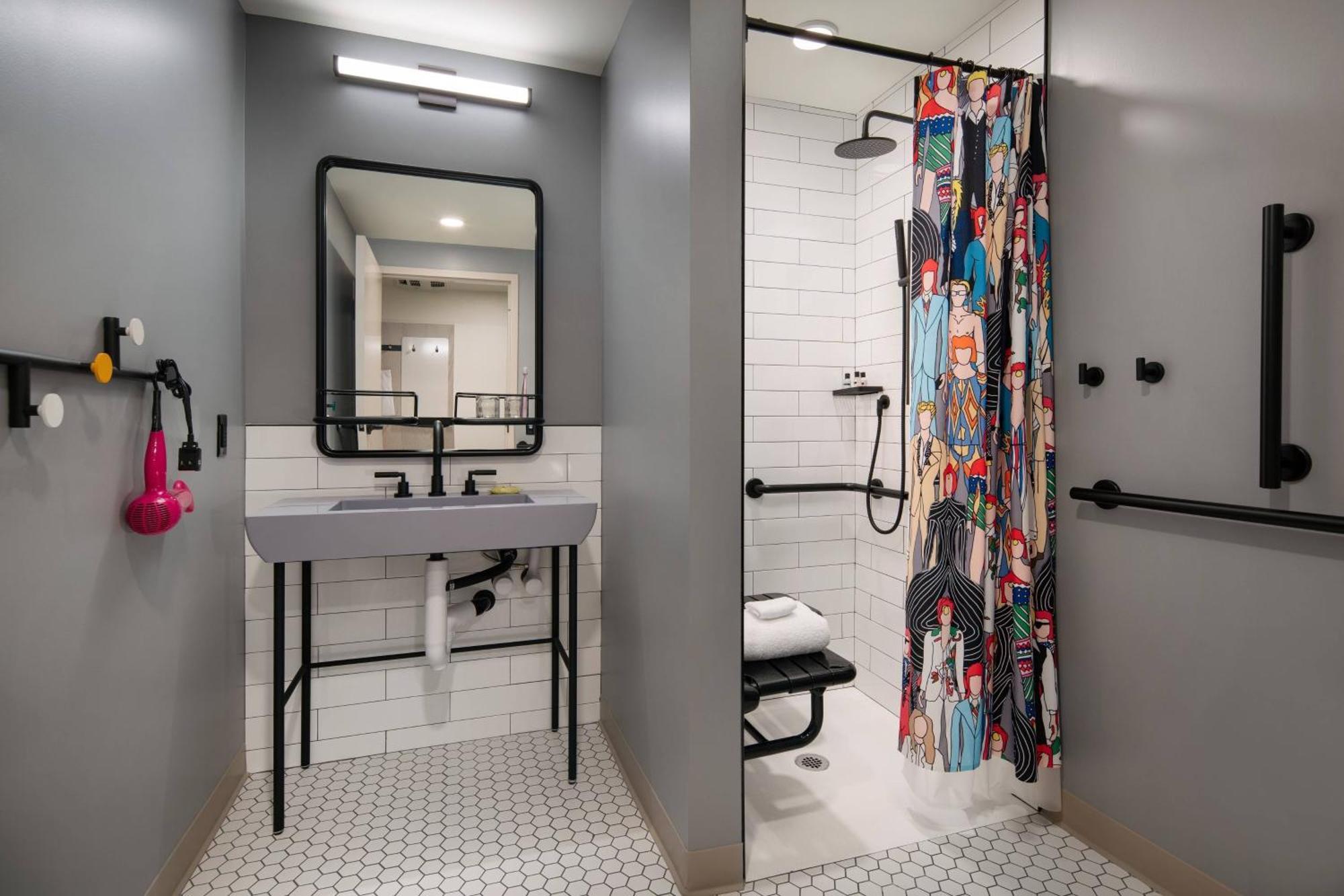 Moxy Downtown Portland