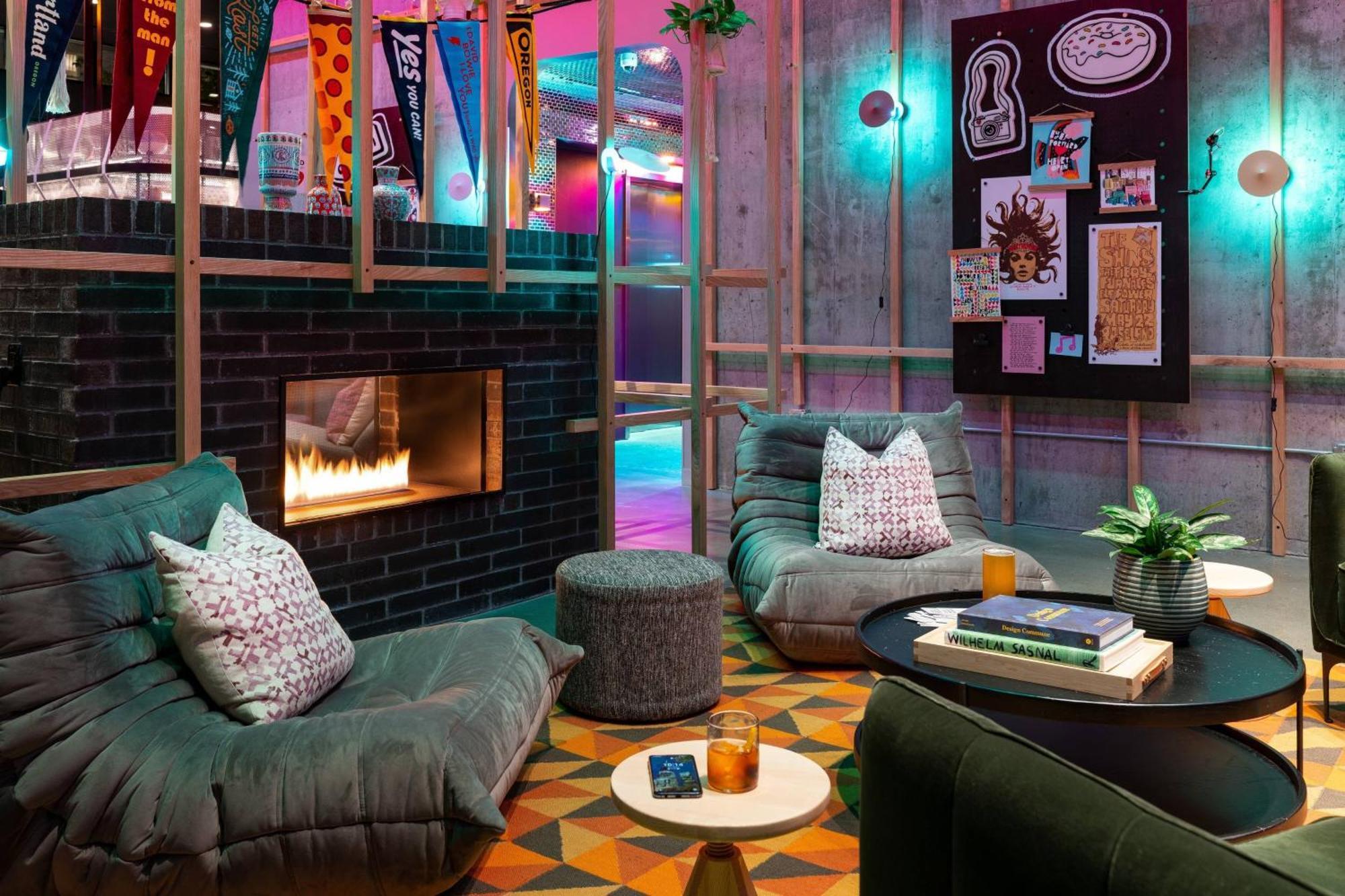 Moxy Downtown 2* Portland