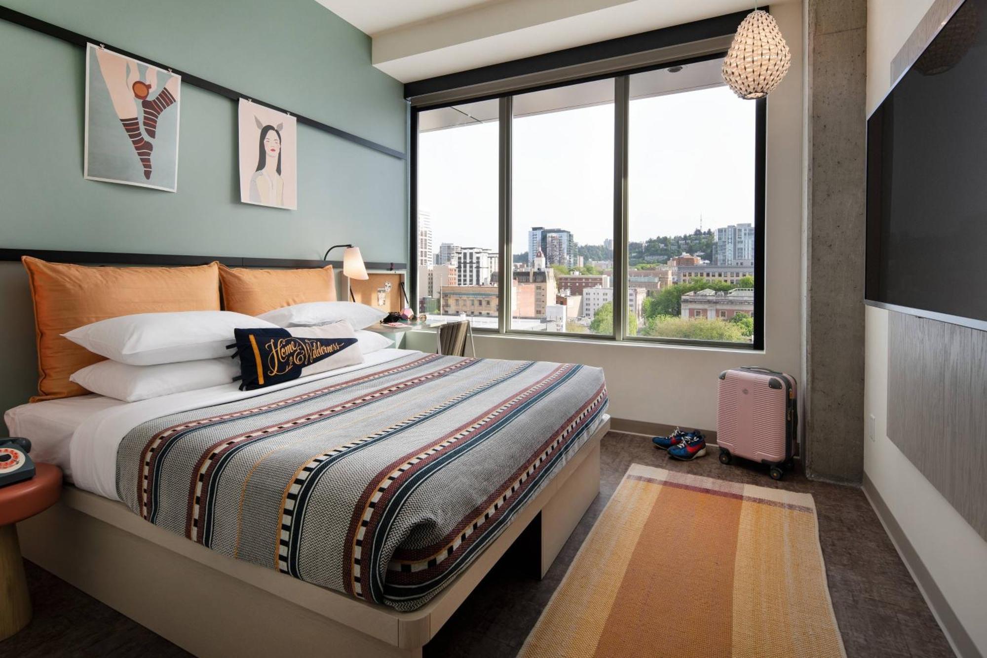 Hotel Moxy Downtown